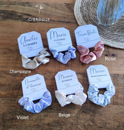 Petit cadeau invité personnalisé chouchou en satin différentes couleurs