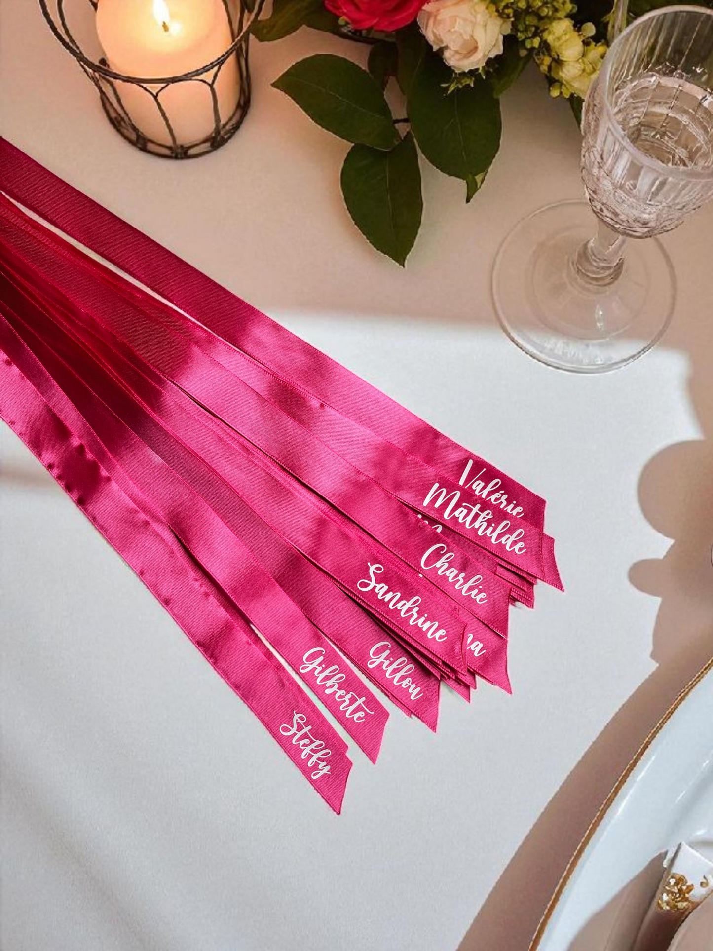 Ruban Marque-Place en satin personnalisé - Décoration de table Mariage & Baptême
