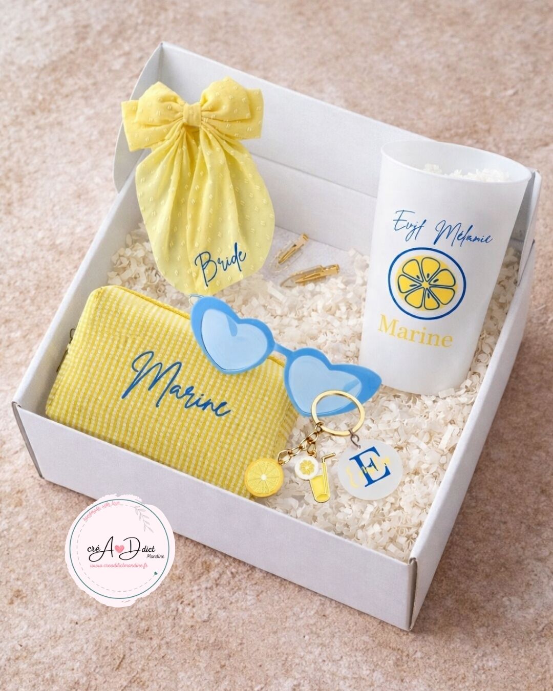 Box cadeau personnalisée EVJF thème Dolce Vita, citrons et bleu avec accessoires
