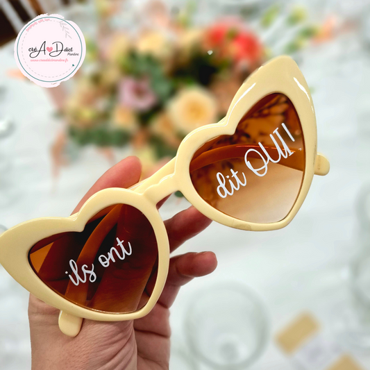 Accessoire photobooth mariage lunettes cœur personnalisées 