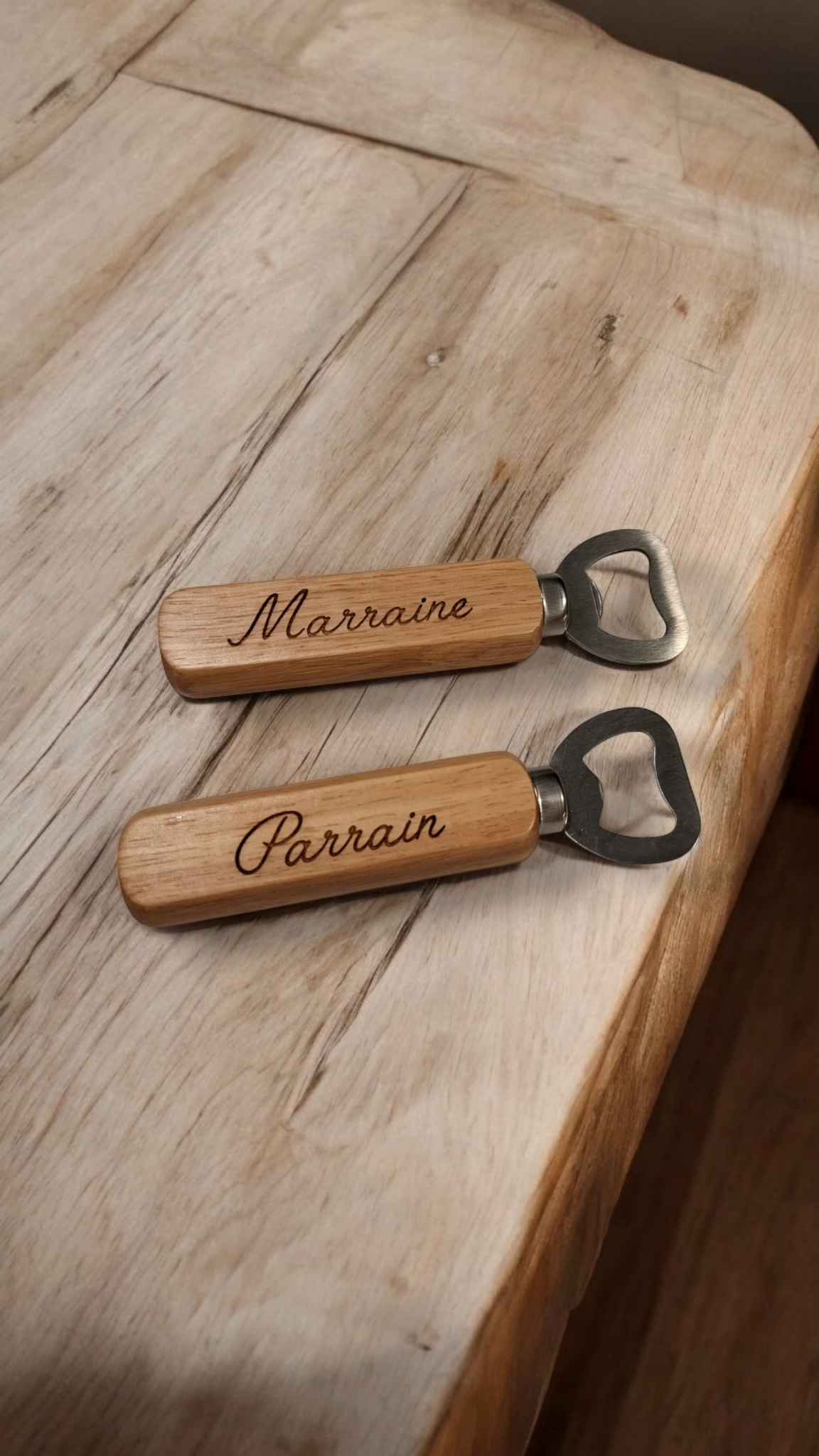 Décapsuleur en Bois Personnalisé - Cadeau Homme, Témoin & Anniversaire