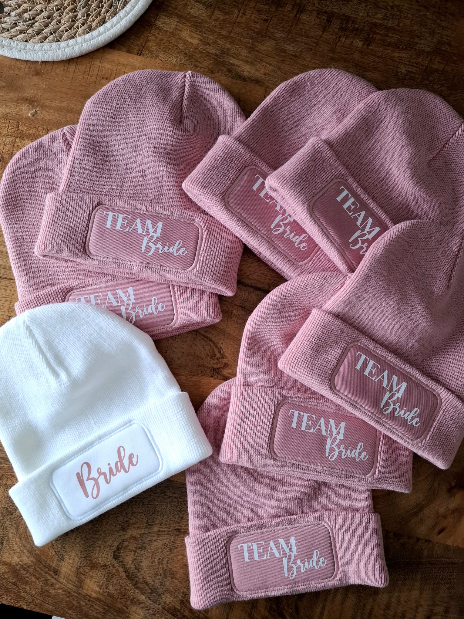 bonnet personnalisés cadeau invitée EVJF
